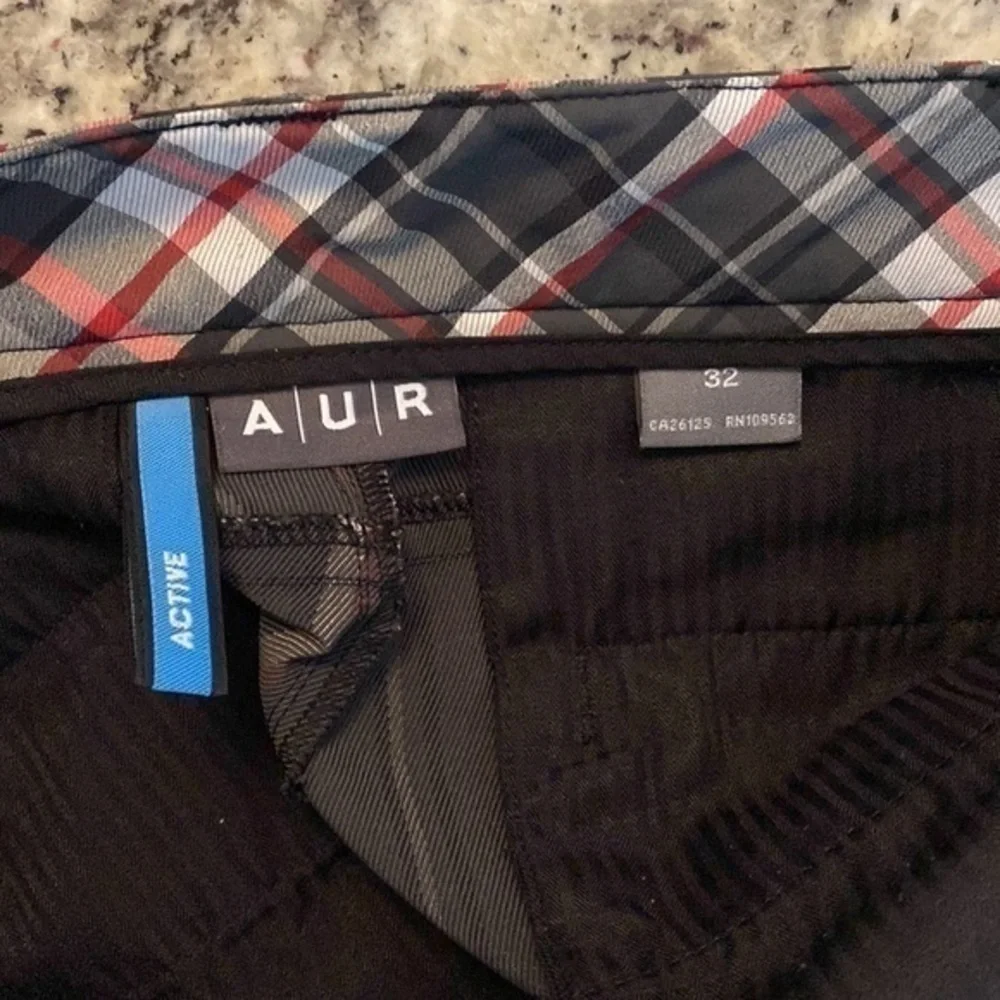 AUR Active gray red plaid Chino golf pants 32